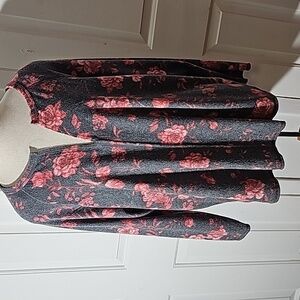 Socialite curve women's 2X pop over V neck fleece.‎  Gray/pink.